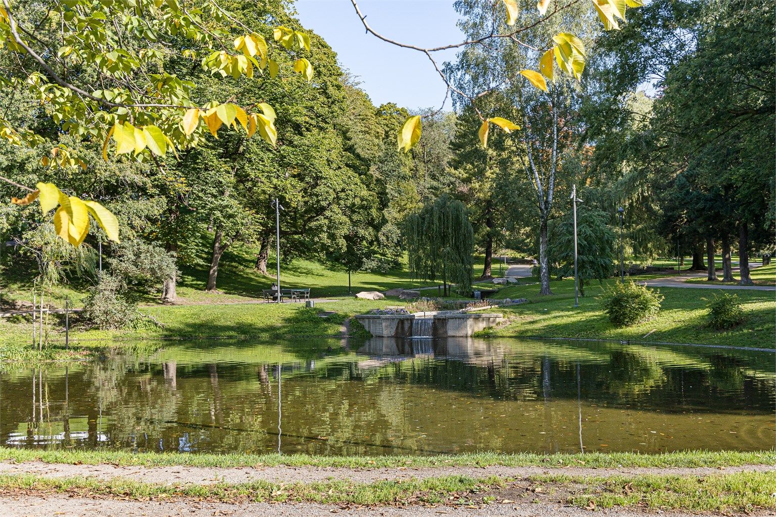 St. Hanshaugen park, en av byens mest populære parker, ligger i umiddelbar nærhet og er et flott sted for rekreasjon.