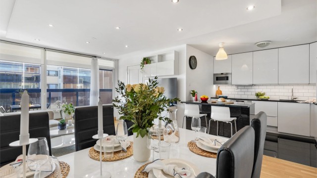 Robin Lauritzen v/ Krogsveen Eiendomsmegling har gleden av å presentere Maria Dehlis vei 59!