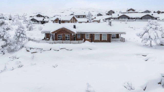 Velkommen til Kjetilskotvegen 505 - Duohytte med nydelig beliggenhet på toppen av Vrådal Panorama!