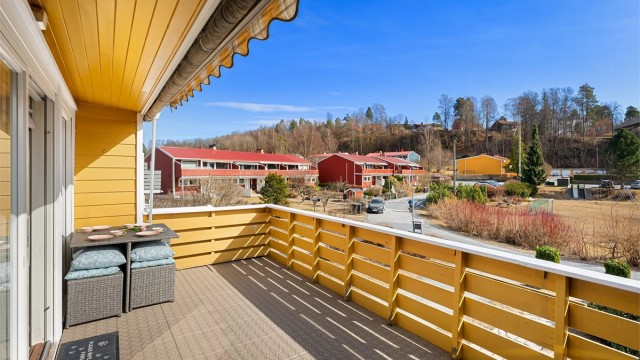 Velkommen til Engerjordet 40 - et flott enderekkehus i barnevennlige og rolige omgivelser