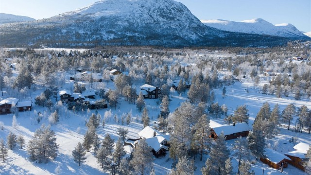 Dronebilde over hytteområdet mot Rånokollen