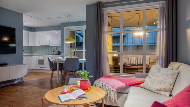 Store vindusflater og en god planløsning på leiligheten.