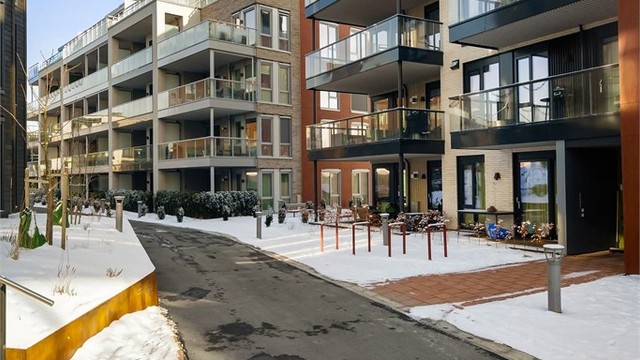 Leiligheten har en meget sentral beliggenhet i Bekkestua sentrum
