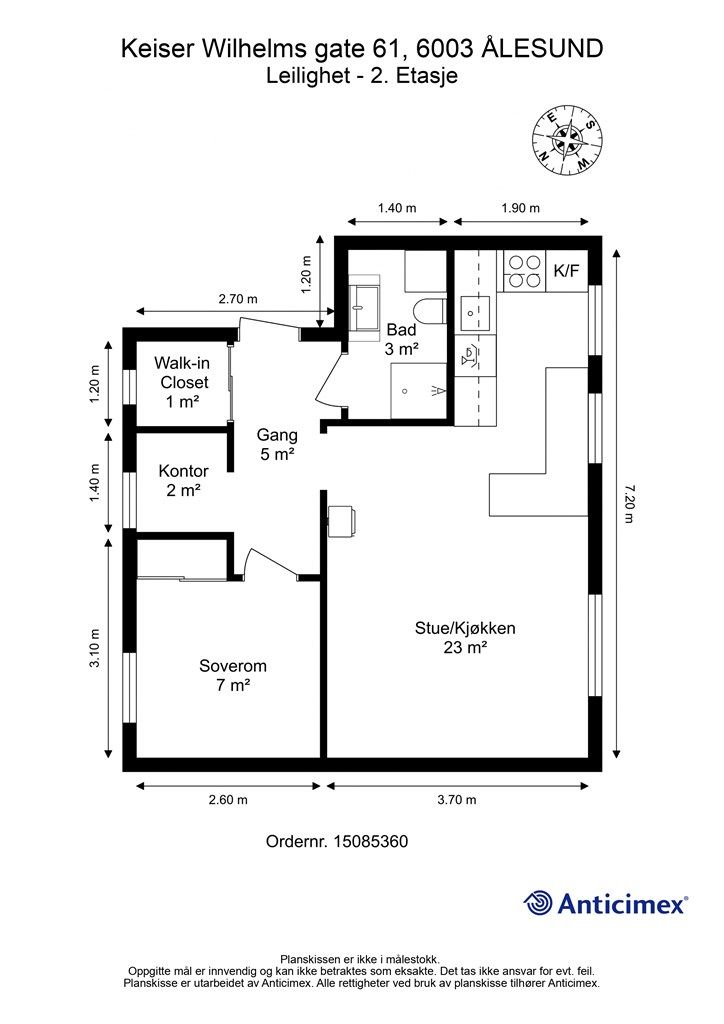 Leiligheten måler 44 m² (BRA-i) og består av åpen stue- og kjøkkenløsning, ett soverom og bad. I tillegg medfølger en bod på 5 m².