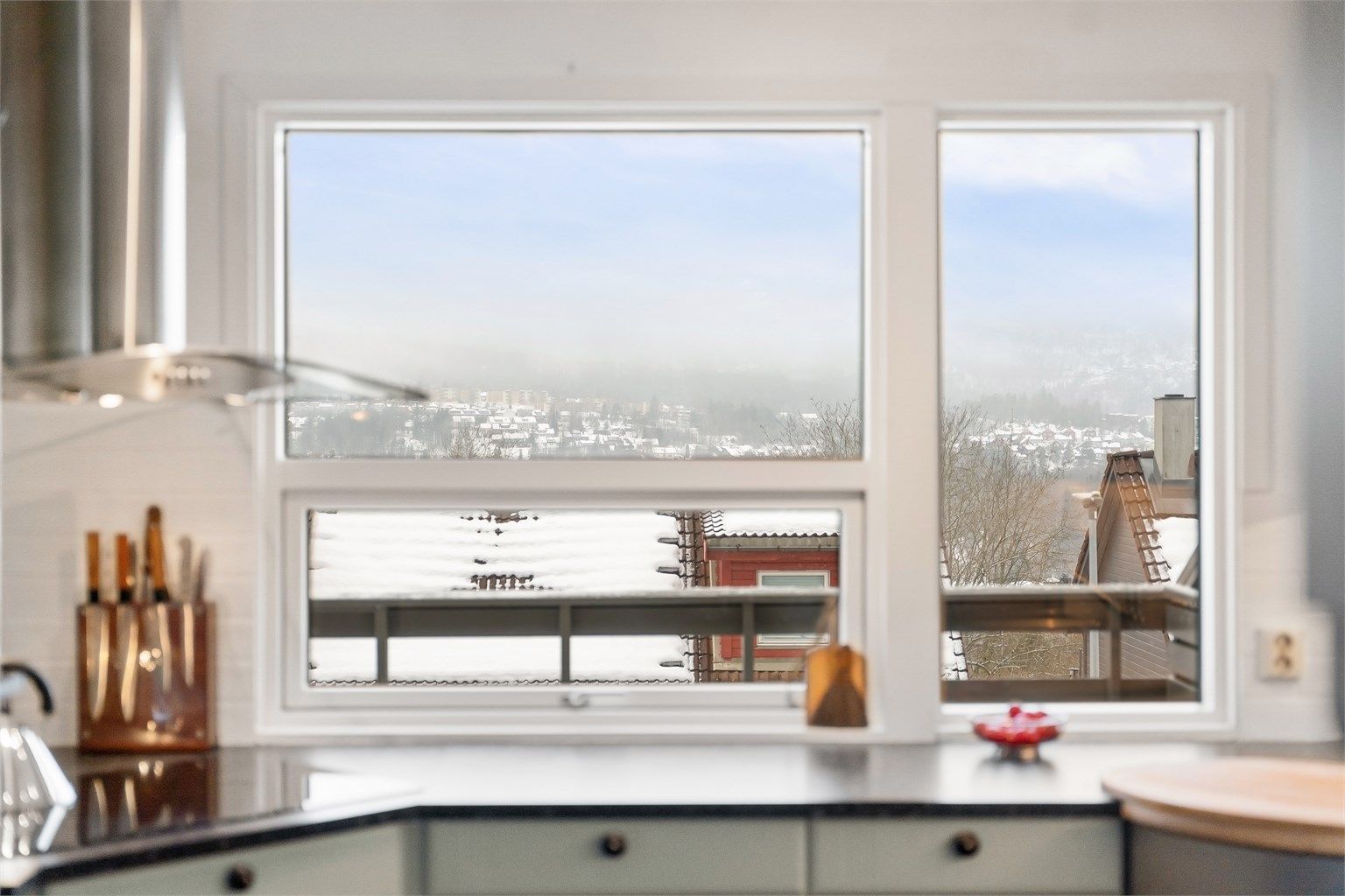 Utsiktsbilde fra kjøkkenet