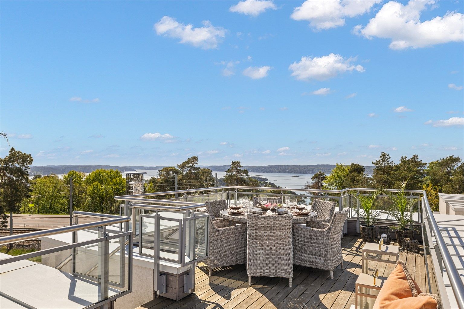 Takterrasse med optimale solforhold og flott utsikt