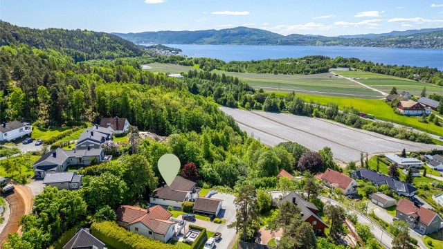 Eiendommen ligger i usjenert til i høyden, i et rolig og etablert nabolag på Gullaug.
Foto: Stine Prøitz Jørgensen