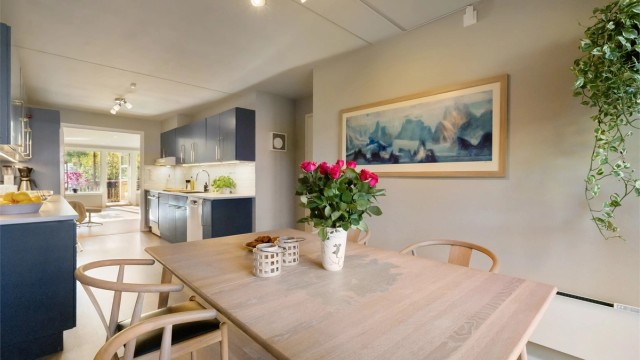 God plass for spisebord på kjøkkenet