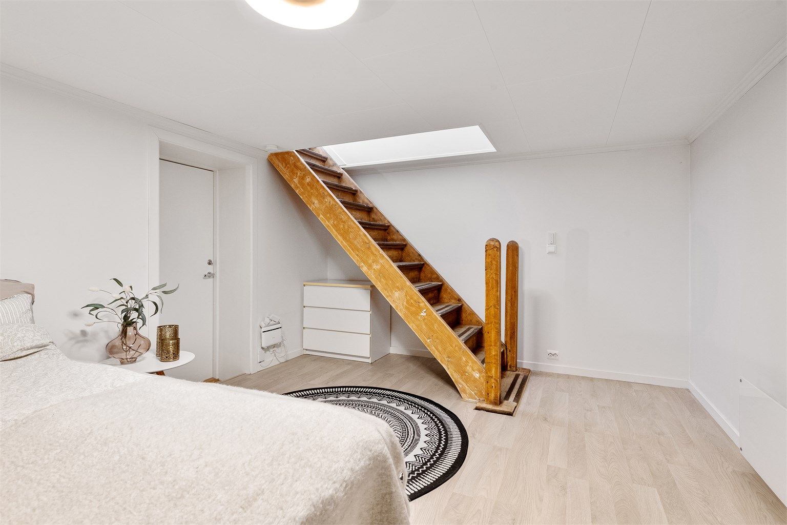 Bod i kjeller (benyttet som soverom - ikke godkjent)