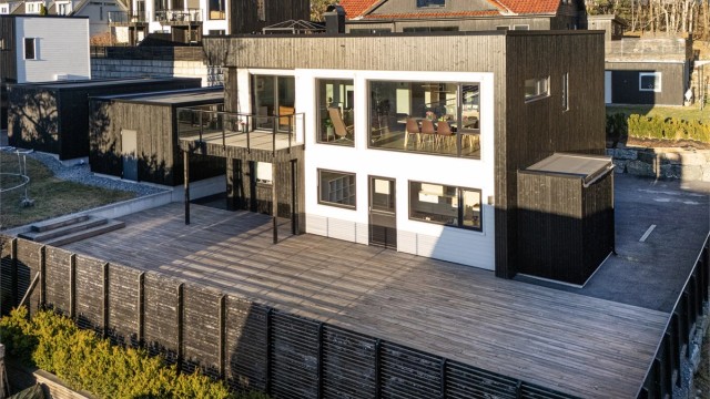 Velkommen til Myrlandshøgda 28B presentert av Krogsveen v/Eiendomsmegler/Daglig leder Preben Willmann