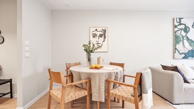 Veggflatene gir gode muligheter for innredning og kunst.