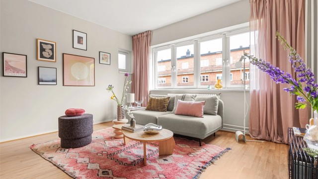 Krogsveen v/Simen Istre Grevskott har gleden av å presentere denne delikate og stilrene 2-roms selveierleiligheten.