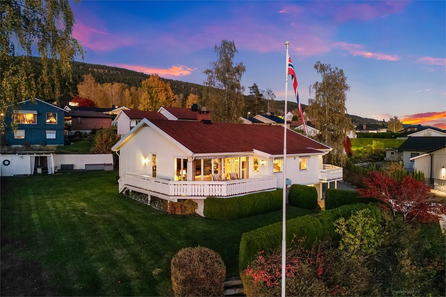 Delikat og romslig enebolig med 2 etasjer