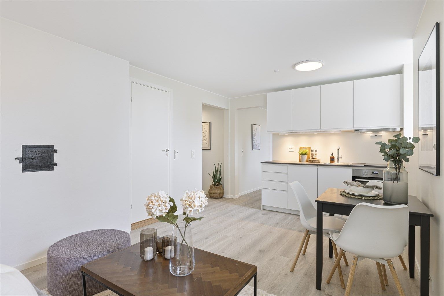 Velkommen til Tverrvei 3 6A en lys og moderne 2-roms leilighet i sjarmerende trehus