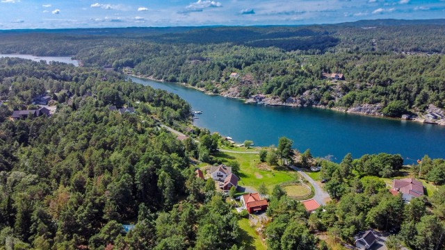 Utsikten over Bufjord og Engekilen helt innerst til venstre..