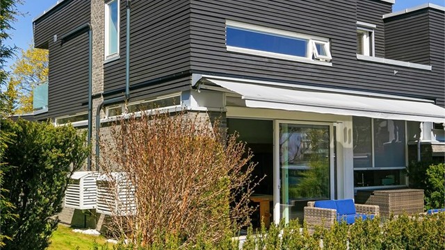 Boligen er en del av Eierseksjonssameiet Borkenholm Gård I, som består av 13 boligseksjoner.
