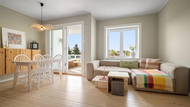 Velkommen til Enoks vei 11 - Presentert av Krogsveen v/ Bjørn Erik Dørum-Persen