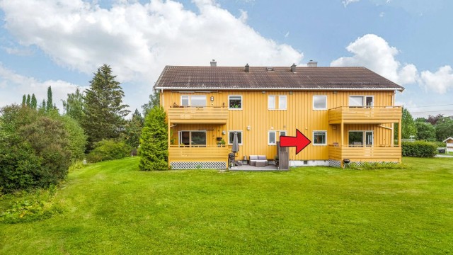 Krogsveen v/Cato Pedersen presenterer Marie Wexelsens veg 10 - Attraktiv 4-mannsbolig med flotte uteområder i Strindheim Hageby.