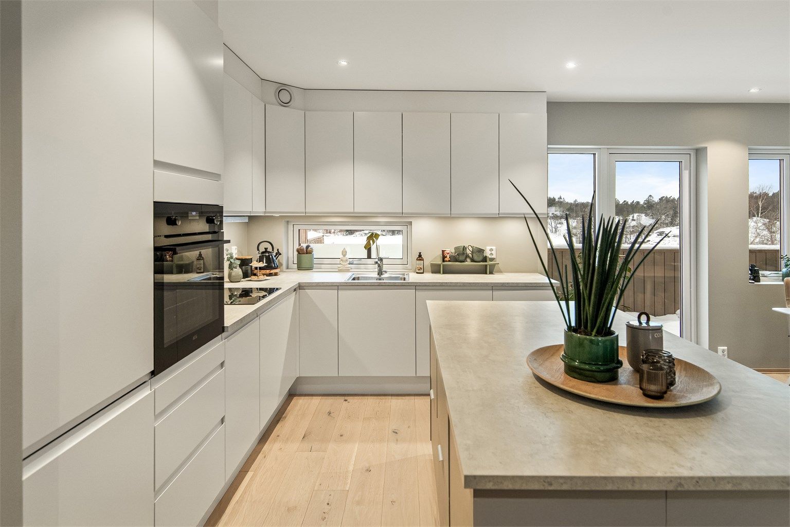 Her er det rikelig med både benkeplass og skapplass 