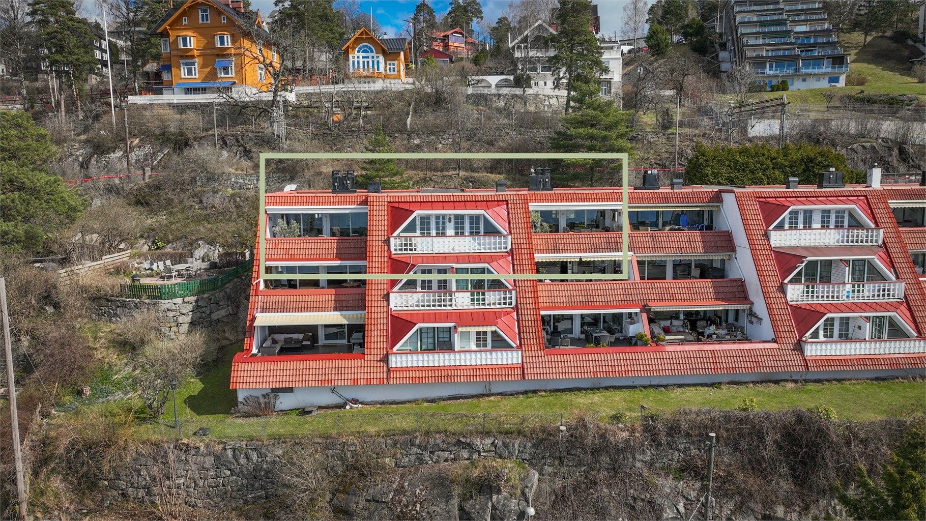 Stor, lekker toppleilighet.