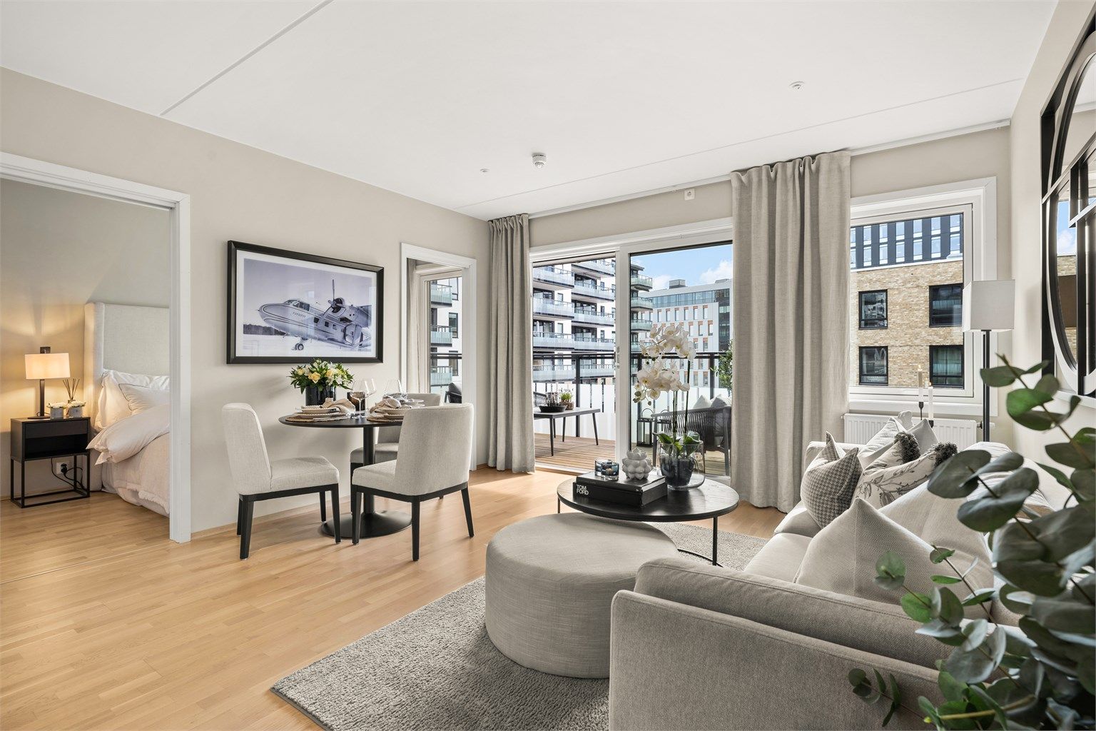 Tom Martinsen v/ Krogsveen har gleden av å presentere Lørenveien 65!