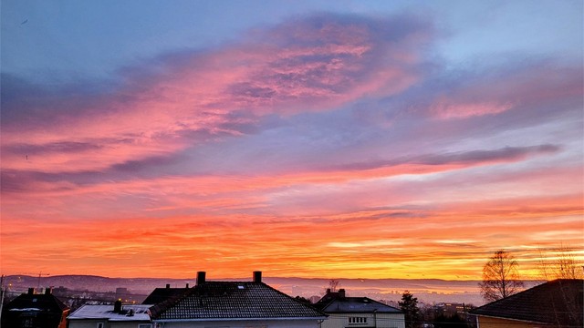 Spektakulære solnedganger (selgers eget bilde)