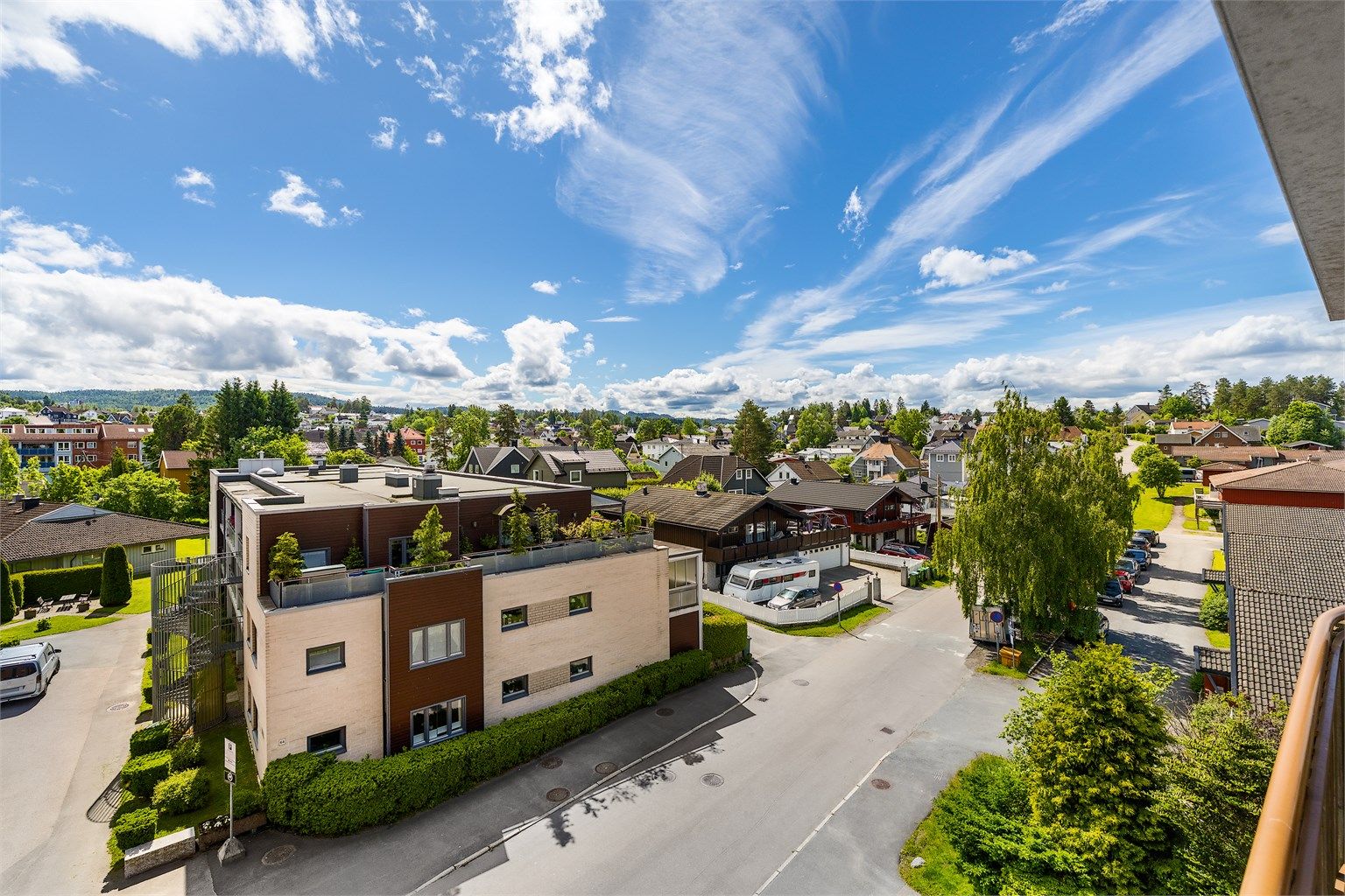 Beliggenheten i 4. etasje gir en fri og luftig følelse.