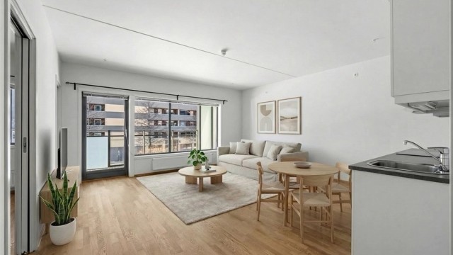 De store vindusflatene slipper inn rikelig med naturlig lys, og gir en romslig følelse. Bildet er digital stylet.