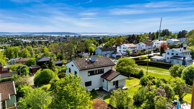 Velkommen til Nordbergveien 83 presentert av Anne Aartun ved Krogsveen avdeling Majorstuen og Oslo vest!