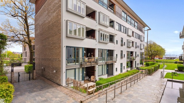 Krogsveen v/Anders R. Skajaa presenterer Østre Strandgate 30!