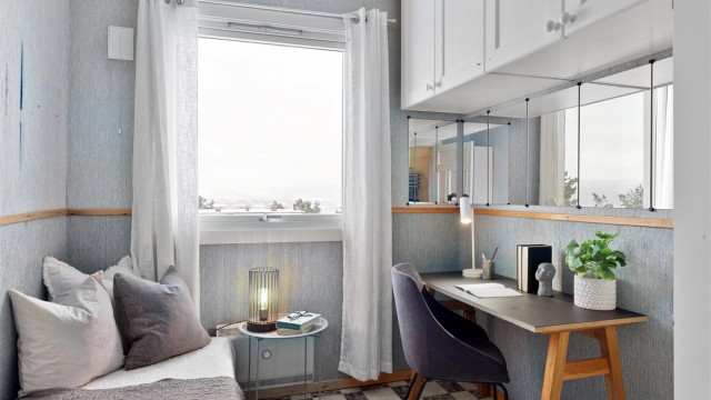 Soverom 3 med garderobeskap