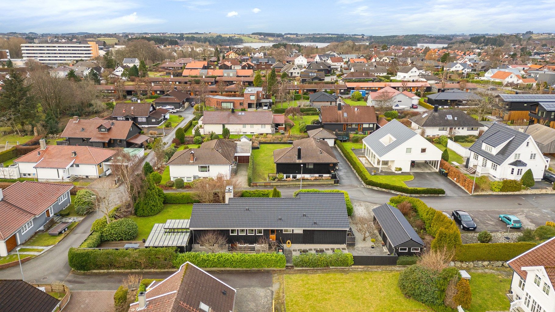 Lene Hviding v/Krogsveen eiendom har gleden av å presentere Valmueveien 16.