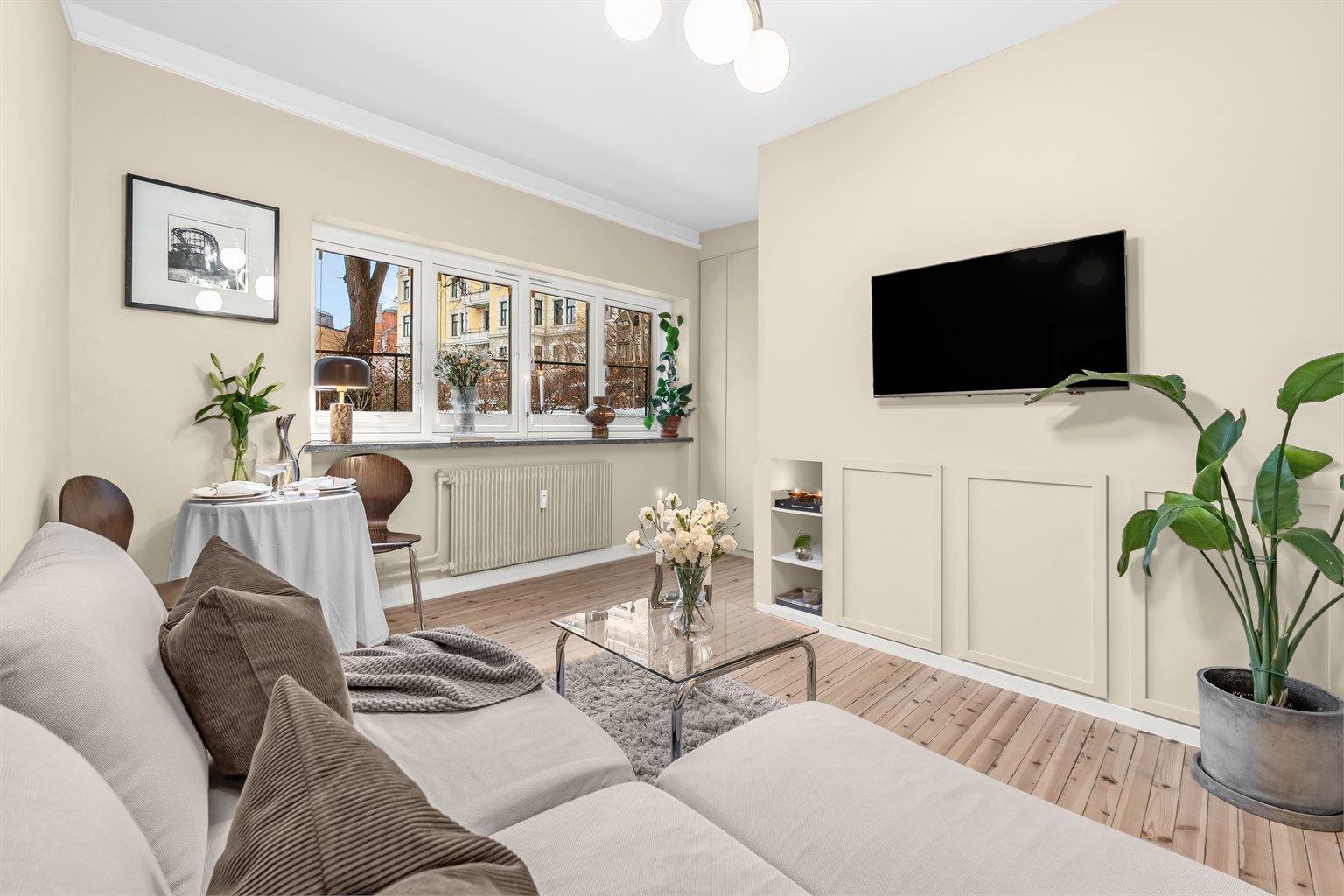 Velkommen til Brandts gate 2D! - Presentert av Marius Dyngeland Iversen v/ Eiendomsmegler Krogsveen. Foto: Oh Shots.