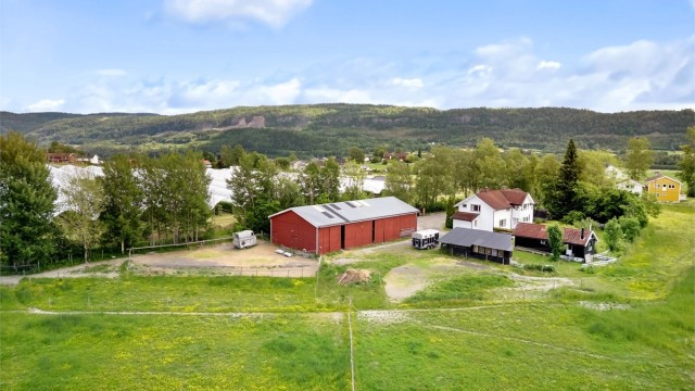 Det er kort vei til Sylling barne- og ungdomsskole