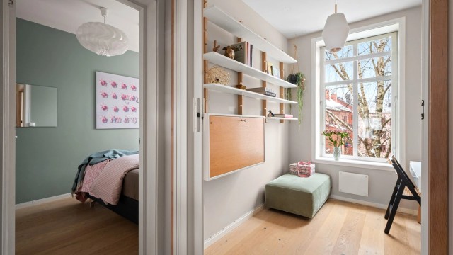 Det andre soverommet er et fleksibelt rom, ideelt som kontor, gjesterom eller barnerom.