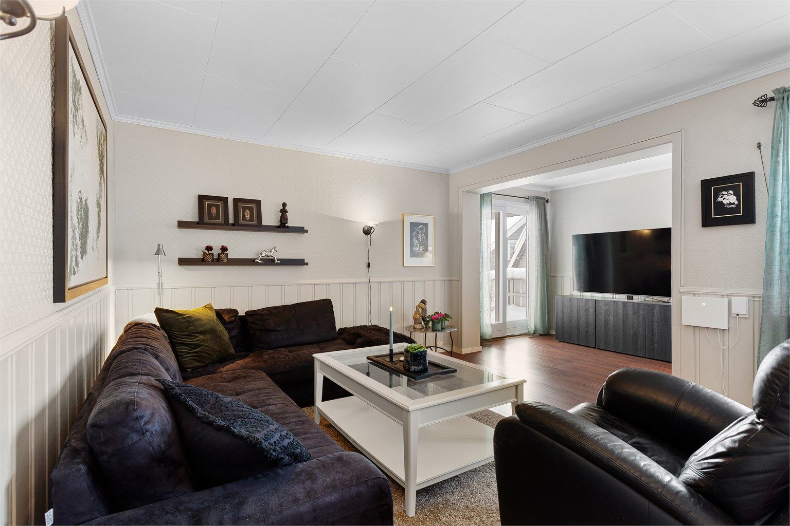 Fra stuen er det utgang til veranda
