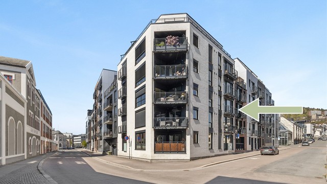 Felles inngangsparti med videre heis- og trappeadkomst til leilighetens etasjeplan (3. etasje).