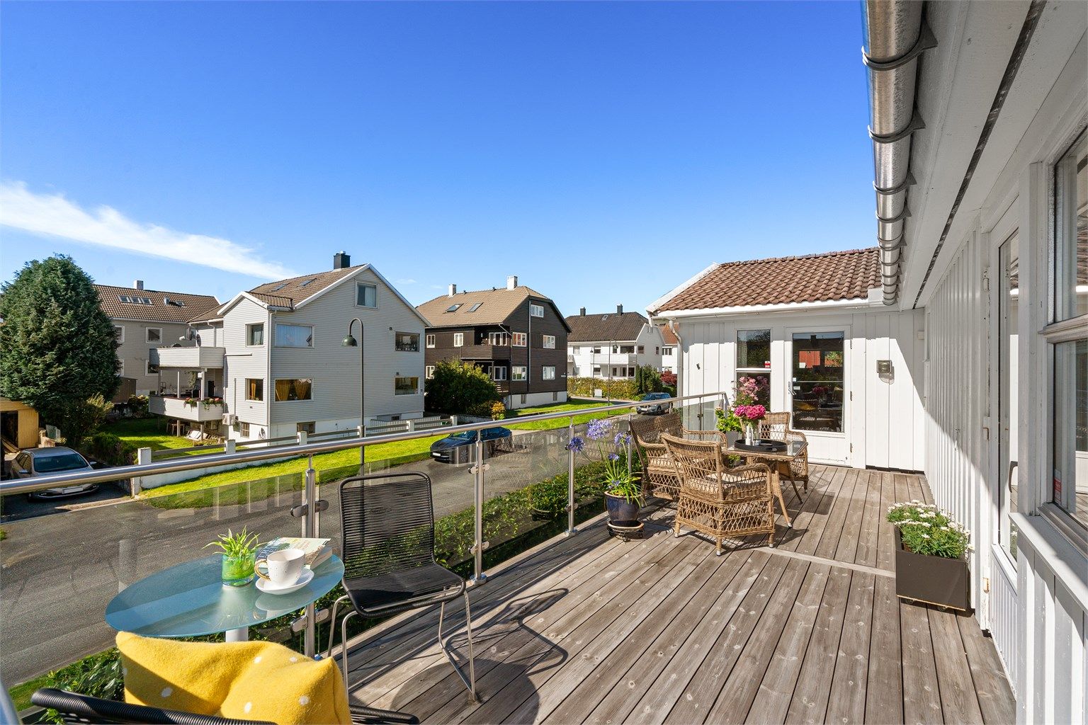 God plass til hagemøbler på terrassen. 