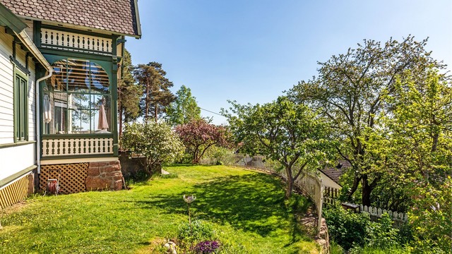 Uteplassene er godt integrert med boligens ulike deler