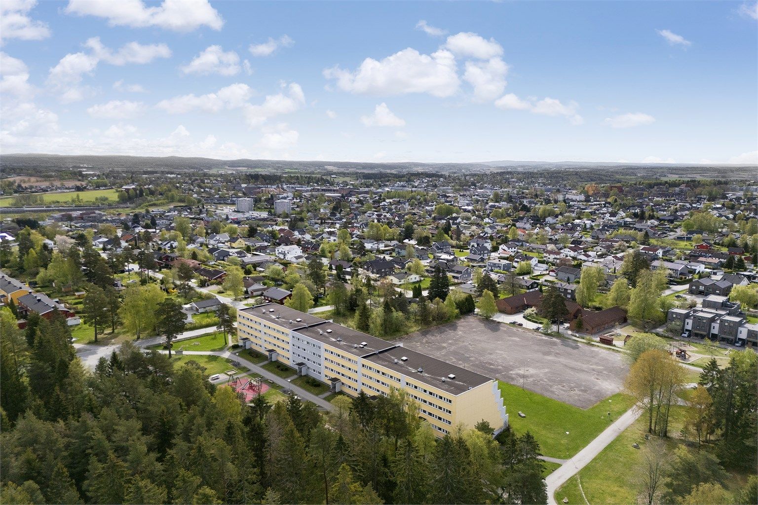 Terrasseleilighet med veldig fin beliggenhet og utsikt