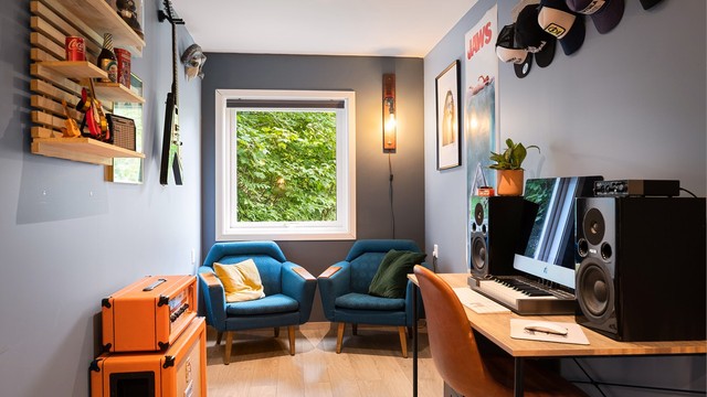Rommet gir fleksibilitet til å skape en egen sone for musikk/kontor/hobby.