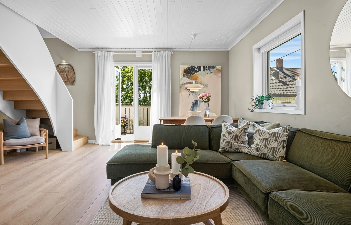 Direkte utgang til veranda. 