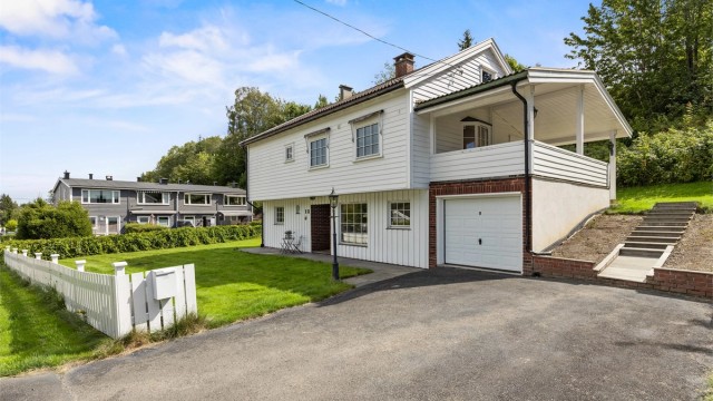 Velkommen til Undelstadlia 18, presentert av Pojan Eskandari i Krogsveen!