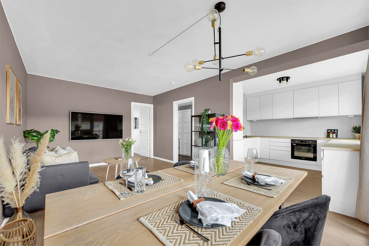 Velkommen til Haakon Tveters vei 66!