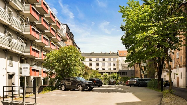 Biloppstillingsplasser med plasser for leie etter venteliste