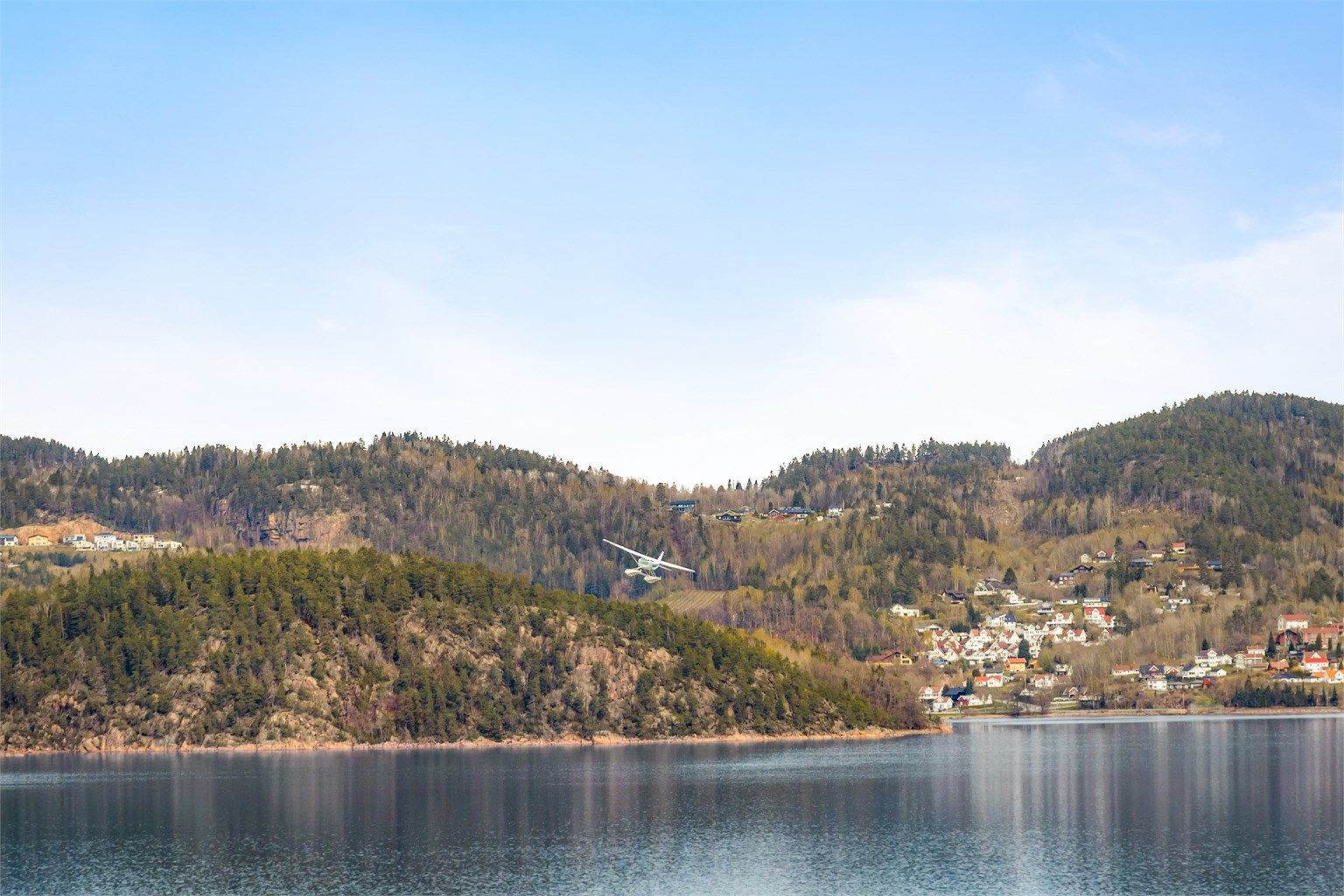 Nærheten til sjøen gir flotte tur- og rekreasjonsmuligheter året rundt.