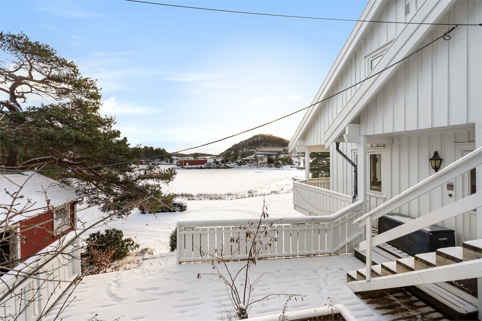 Her bor man med sjøen i nærheten, samtidig som beliggenheten er rolig og tilbaketrukket.