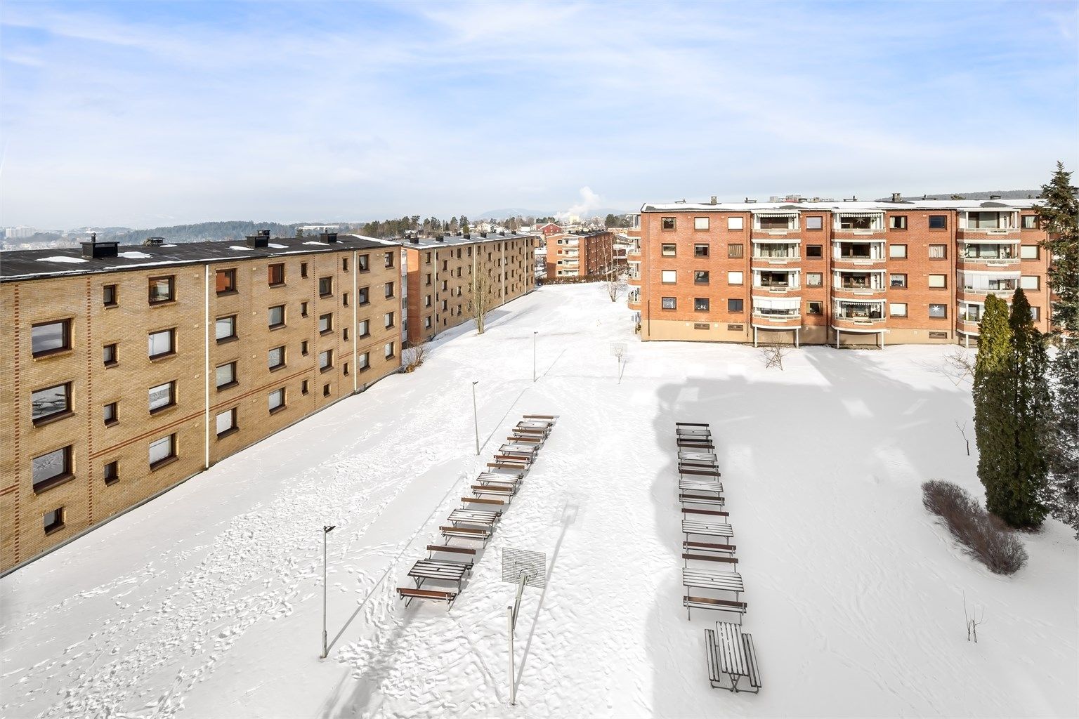 Kort vei til Bøler T-banestasjon med linje 3, som gir enkel adkomst til sentrum.