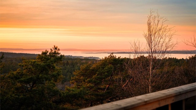 Ute som inne sees både vakre solnedganger og vid utsikt over Oslofjorden. Fotograf; Kristoffer Kristiansen.