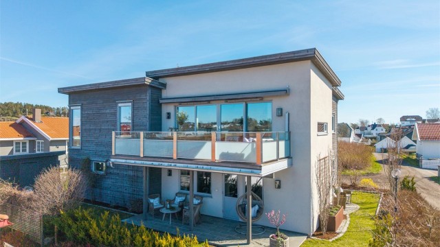 Boligen sett fra sørvest.